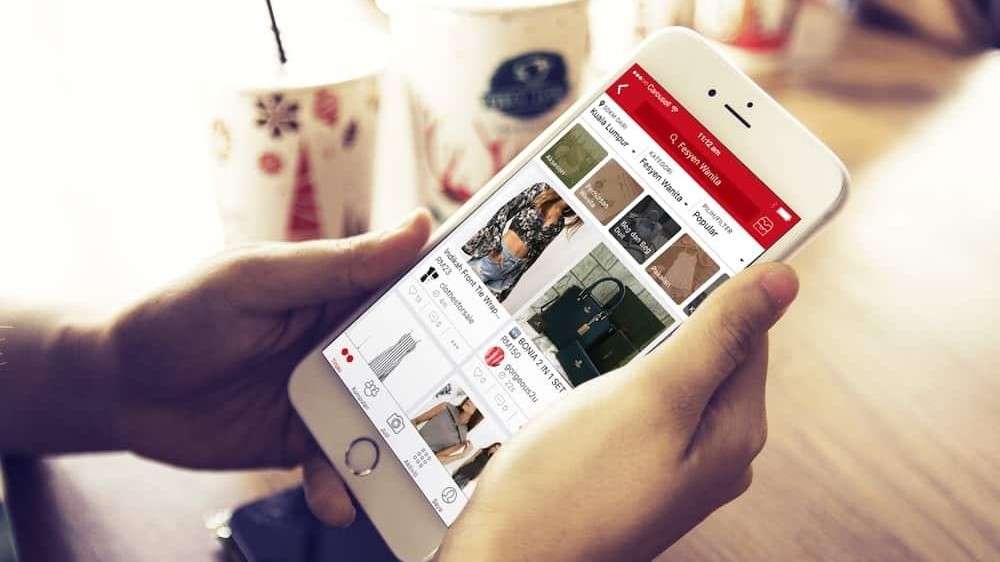 Carousell mobile app users